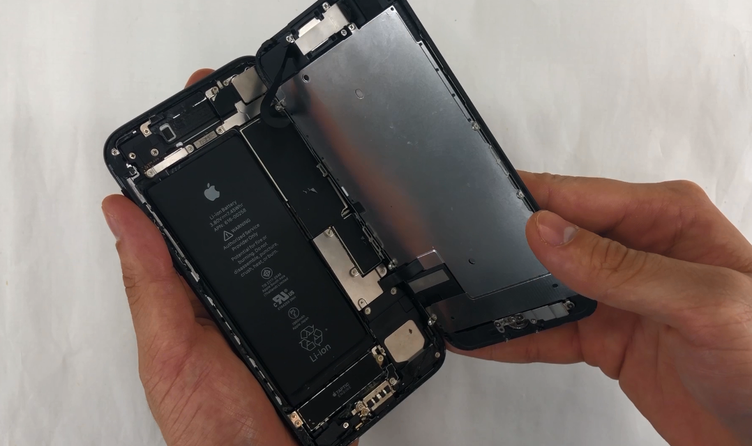 iPhone 7 Plus 螢幕維修 -5